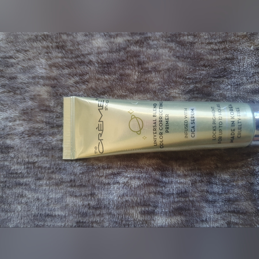 The Crème Shop Gold Makeup Primer